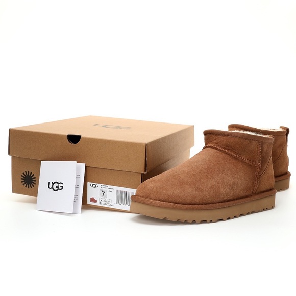 UGG Classic Ultra Mini Boots - Picture 7 of 9